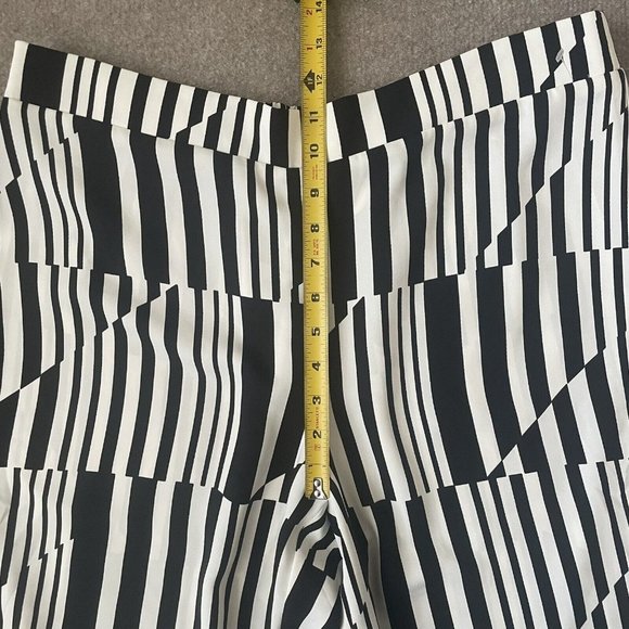 Chico's Pants Womens 2 (Size 12) Black Cream Cropped Wide Leg Ultimate Fit NEW - Picture 9 of 12